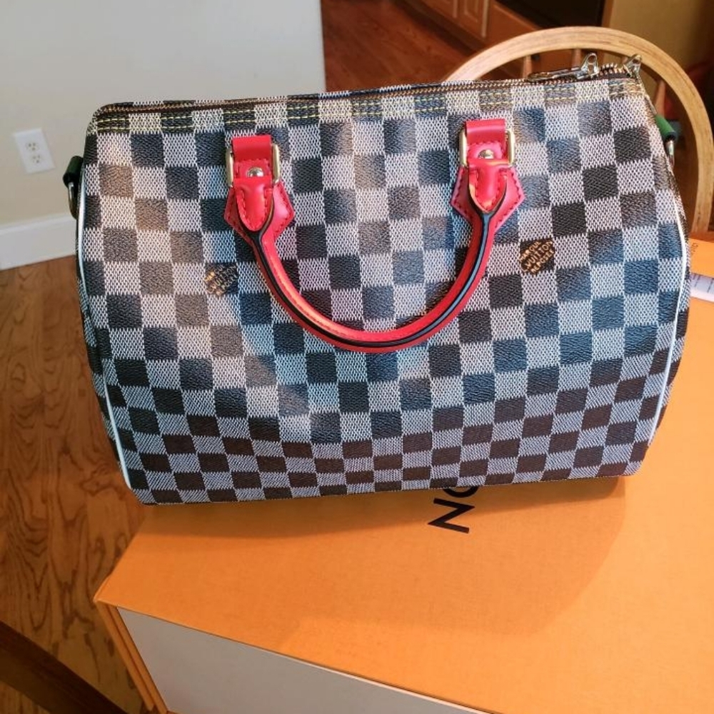 NWT Rare Louis Vuitton Red Black White Nicholas Ghesquiere Speedy 30 Bandoullere